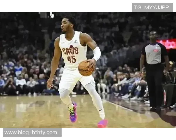 多诺万米切尔本赛季第六次得分35紧随东契奇位列NBA得分榜第二
